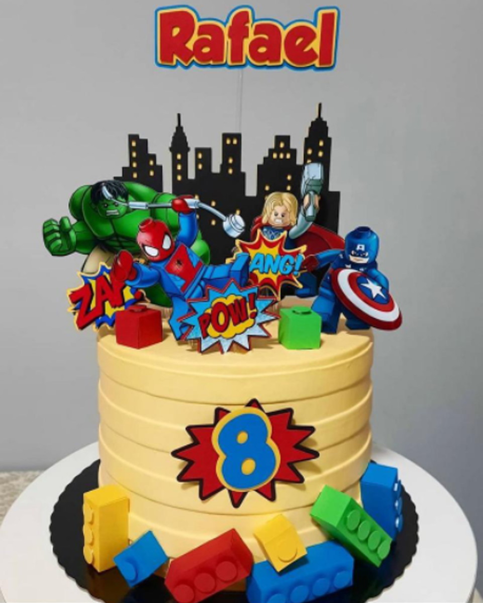 Arquivo Corte: Topo de Bolo Vingadores 004