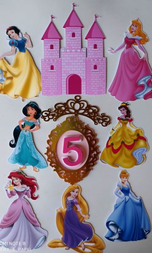 Arquivo corte Topo princesas Disney com numeral 5 e espelho