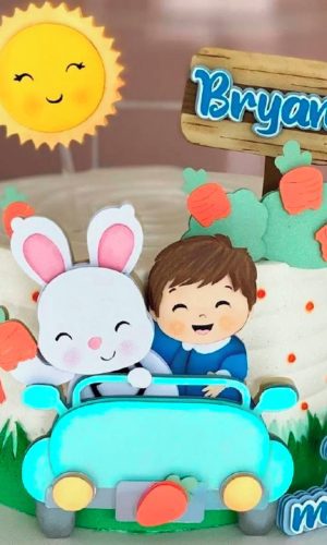 Arquivo de Corte: Topo Páscoa Coelho e Menino no Carro 245