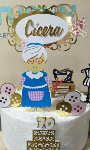 Topo de Bolo Vovò Costureira CAMADAS Arquivo de corte
