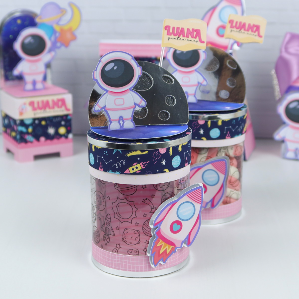 Arquivo de Corte Topo de Bolo Astronauta Menina e Kit + Brin - Imagem 4
