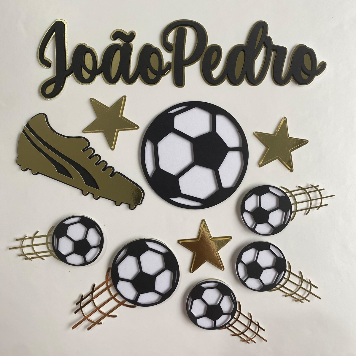 Arquivo de Corte Topo de Bolo Futebol Dourado