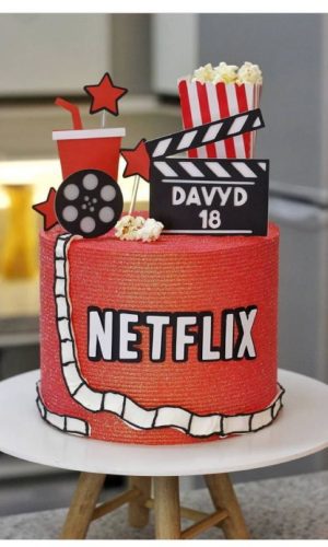 Arquivo de corte Topo de bolo Netflix em camadas