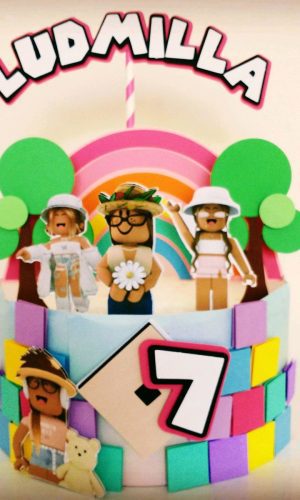 Arquivo de corte topo de bolo Roblox Menina