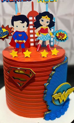 Arquivo de Corte Topo de Bolo Super Man e Mulher Maravilha