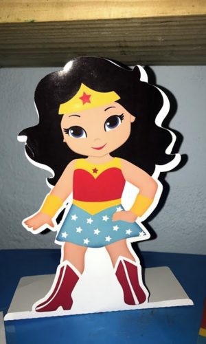 Display de Mesa Arquivo de Corte Silhouette Mulher Maravilha