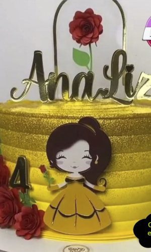 G655 - Arquivo - Topo de bolo a bela e a fera em camadas