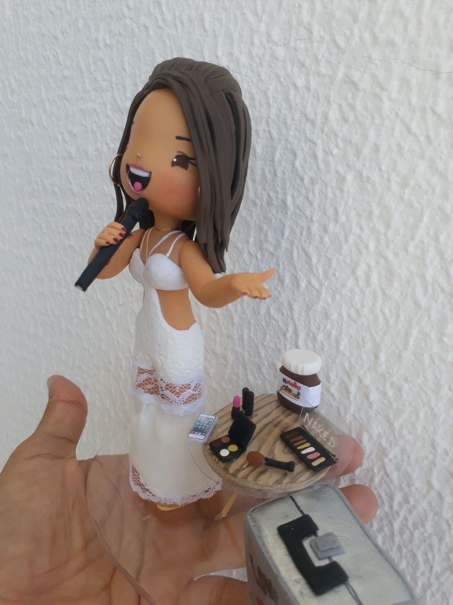 TOPO DE BOLO CANTORA - Imagem 4
