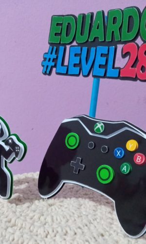 Topo de Bolo Gamer em Camadas