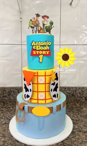 085 Arquivo de Corte Topo de Bolo Toy Story em Camadas +3