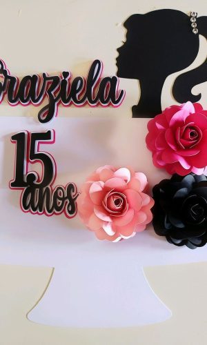 Arquivo De corte 15 anos rosto mulher flores +brinde
