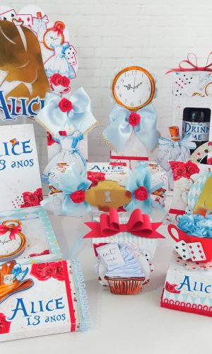 Arquivo de Corte Alice no Pais das Maravilhas em Studio/pdf