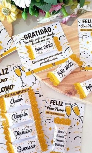Arquivo de Corte Cartão + Balinhas de Ano Novo 2024