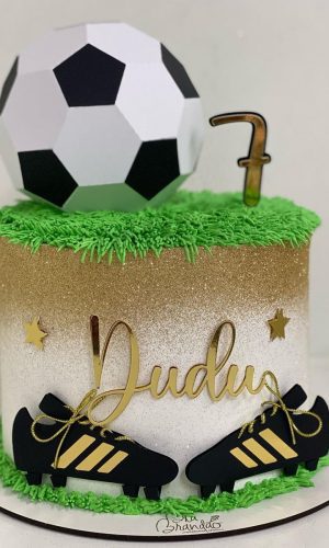 Arquivo de Corte Topo de Bolo Menino Futebol e Bola 3d Stu