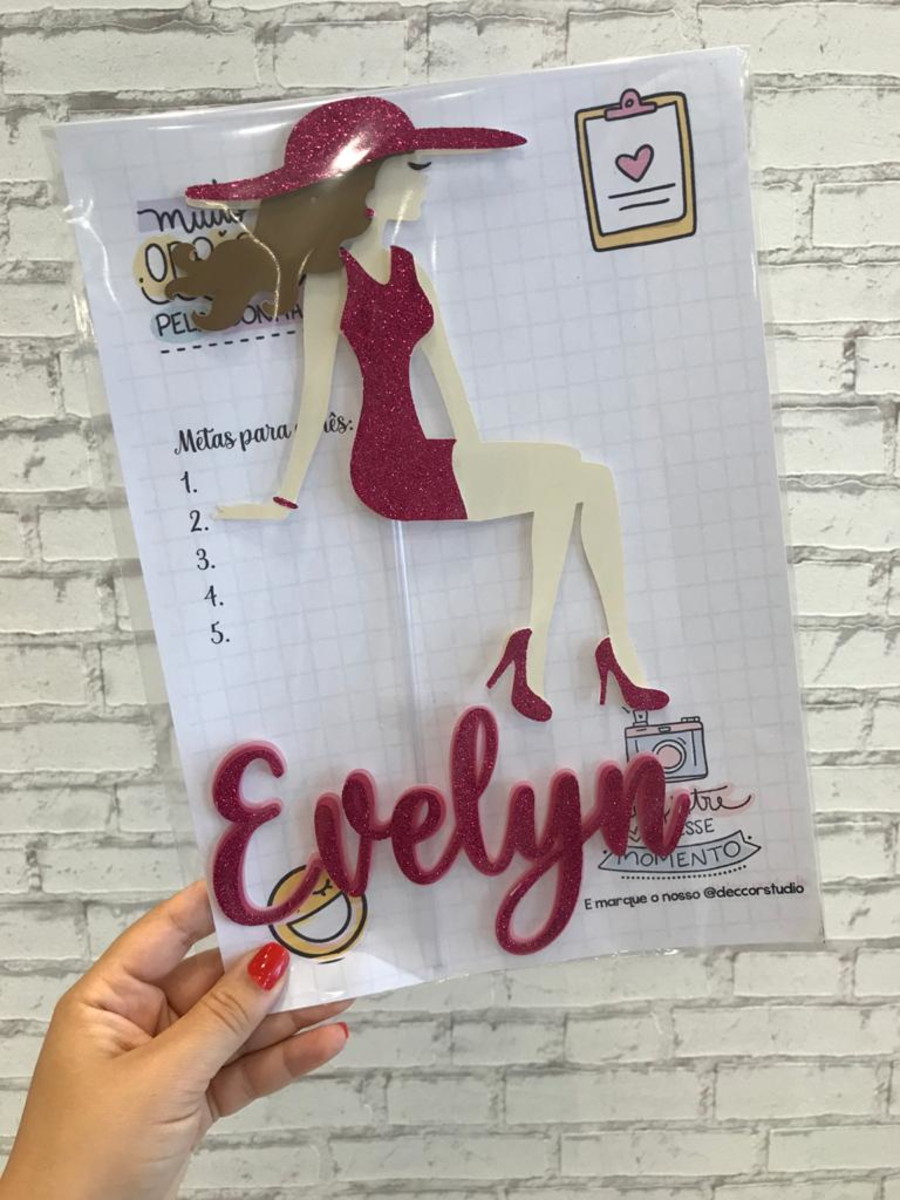 Arquivo de corte topo de bolo mulher sentada