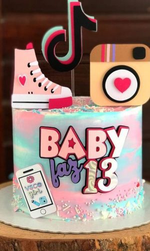 Arquivo de topo de bolo Instagram