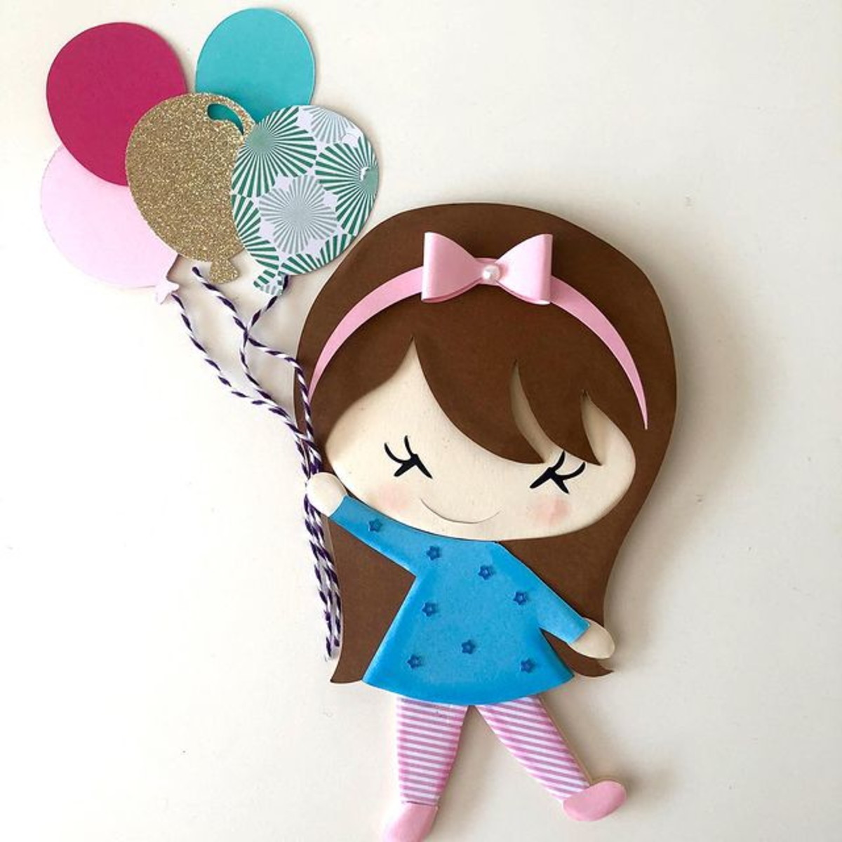 Arquivo Topo de Bolo - Menina Voando Balão - Imagem 2
