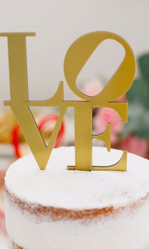 Topo de bolo Love