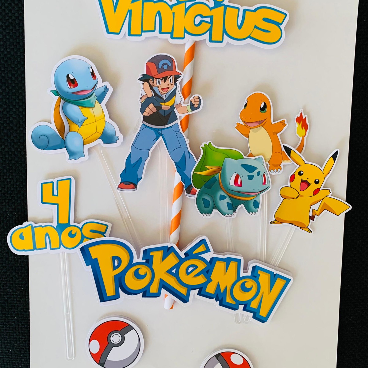 Topo de bolo Pokemon