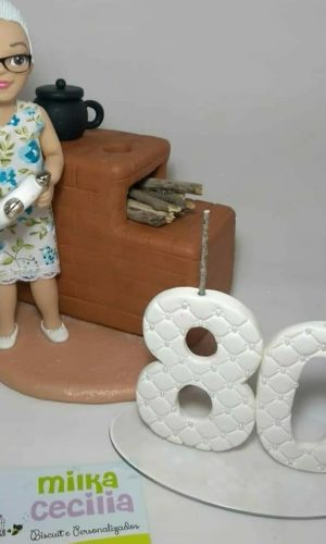 Topo de bolo senhora com fogão a lenha