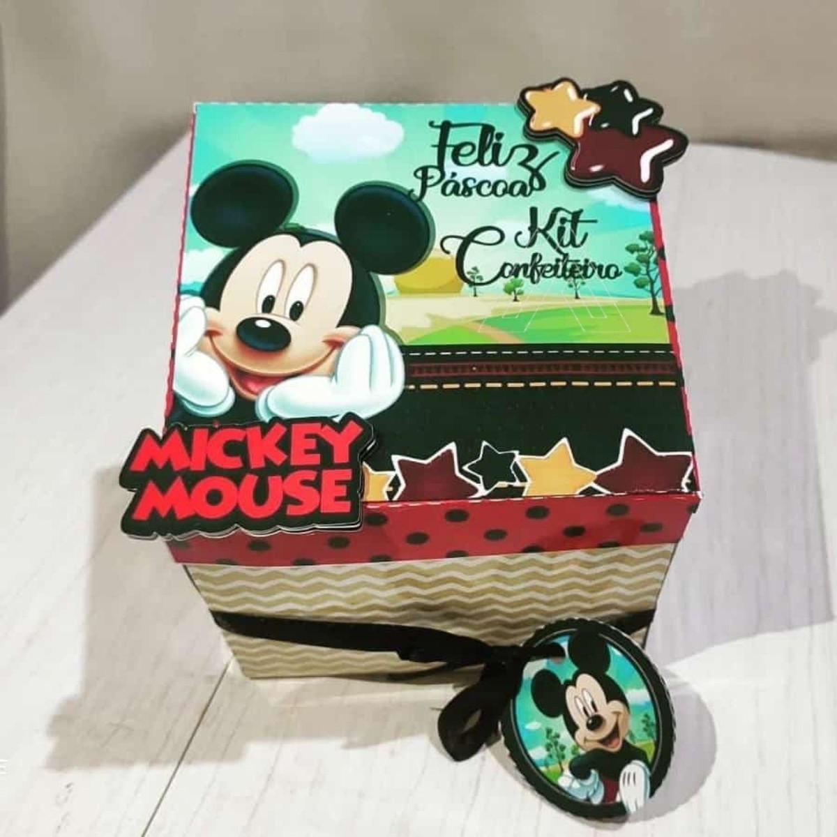 ARQUIVO DE CORTE CAIXA CONFEITEIRO PASCOA MICKEY #13618
