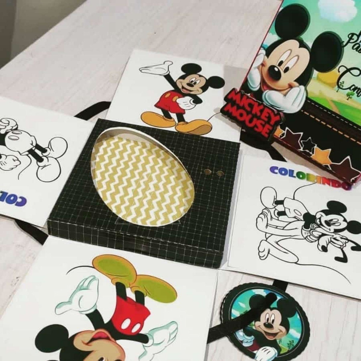 ARQUIVO DE CORTE CAIXA CONFEITEIRO PASCOA MICKEY #13618 - Imagem 2