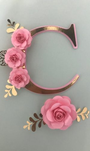 Arquivo de corte topo de bolo letra C com molde flor e folha