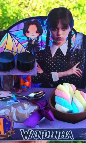 Arquivo Pascoa Cesta Confeiteiro + Colorir Wandinha #14772