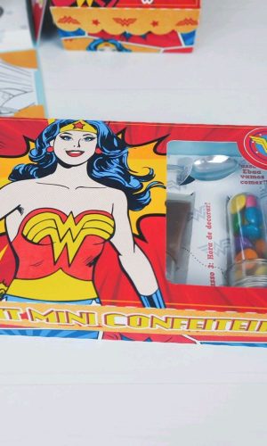 ARQUIVO PASCOA CAIXA MINI CONFEITEIRO MULHER MARAVILHA #3369