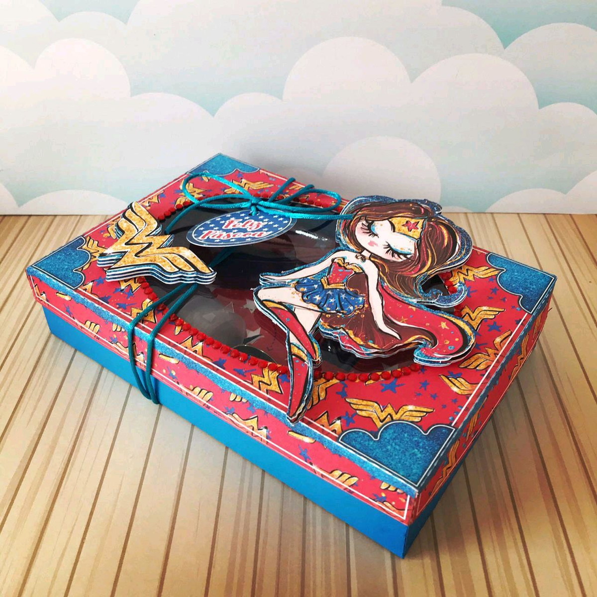 ARQUIVO PASCOA CAIXA MINI CONFEITEIRO MULHER MARAVILHA #4555 - Imagem 3