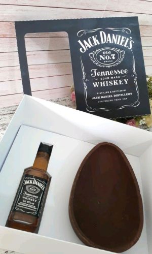 Arquivo Pascoa Caixa Ovo e Cerveja Jack Daniel