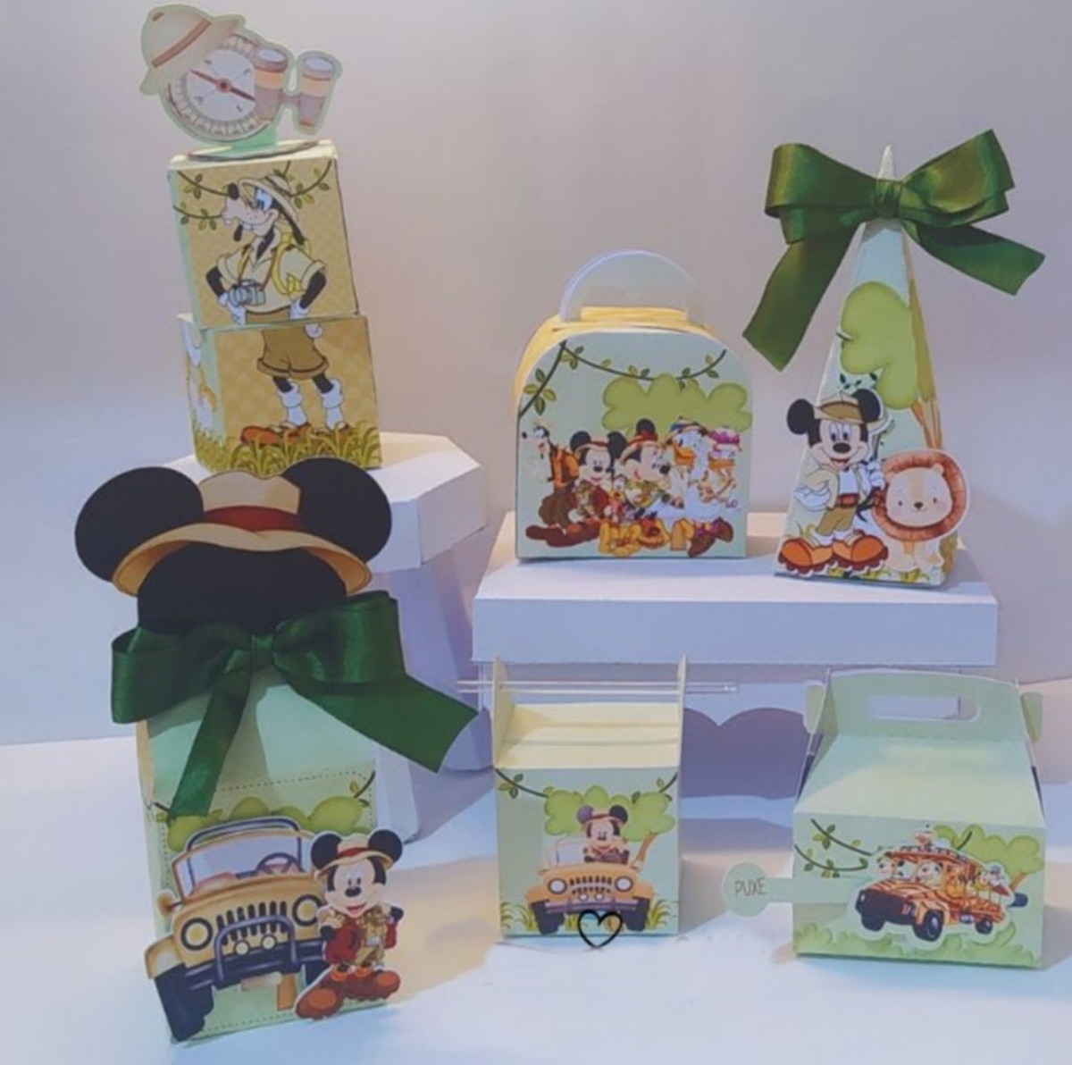 Arquivos de Corte Mickey Safari Aquarela