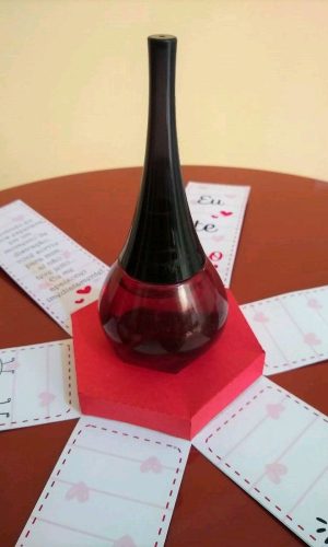 CAIXA EXPLOSAO NAMORADOS PRESENTE PERFUME MARY KAY #5708
