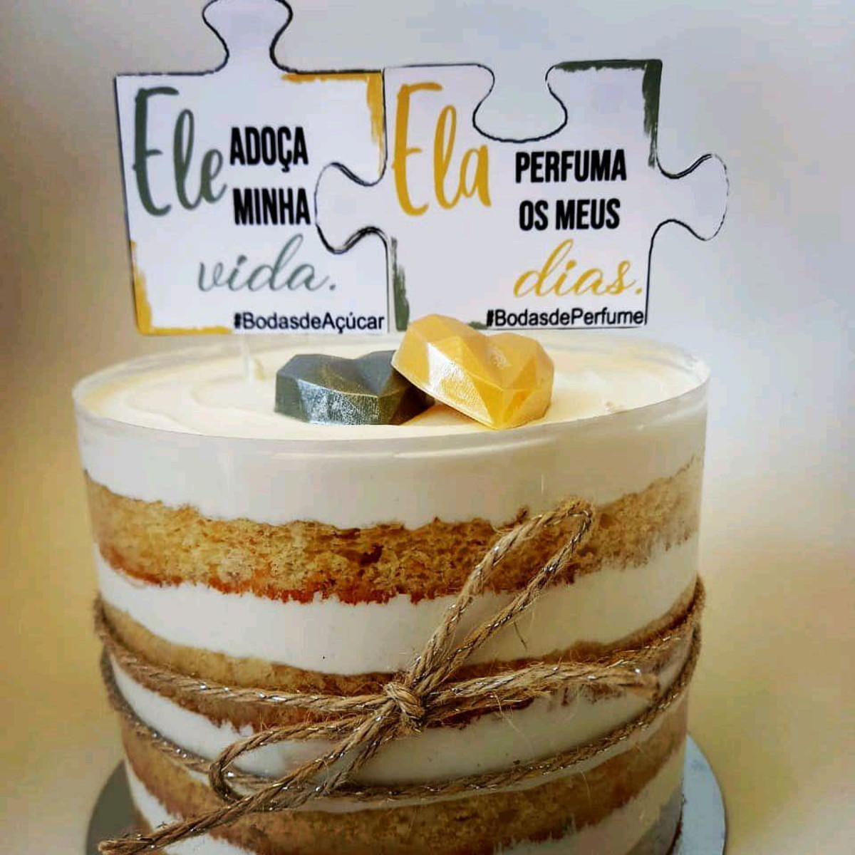 Topo de Bolo Bodas de Perfume - Imagem 3