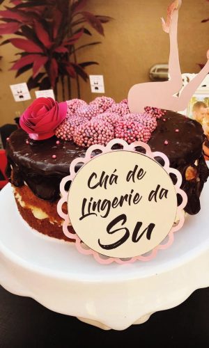 Topo de Bolo Chá de Lingerie