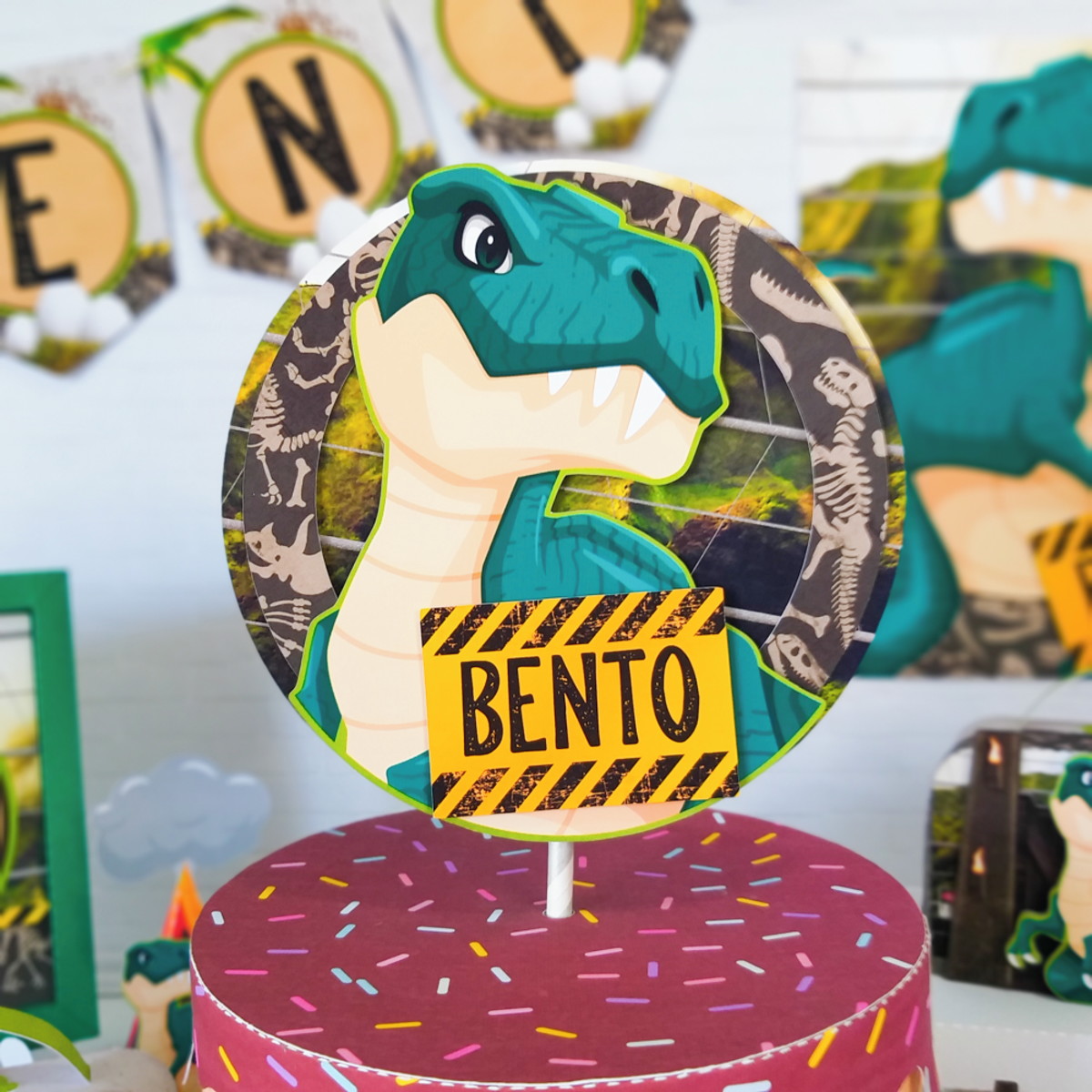 Topo de Bolo Dinossauro