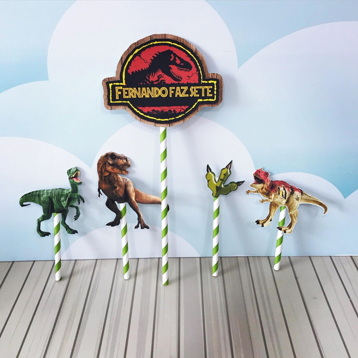 Topo de Bolo Jurassic Park