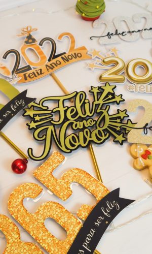 Arquivo de Corte - Topos de Bolo Ano Novo 2022